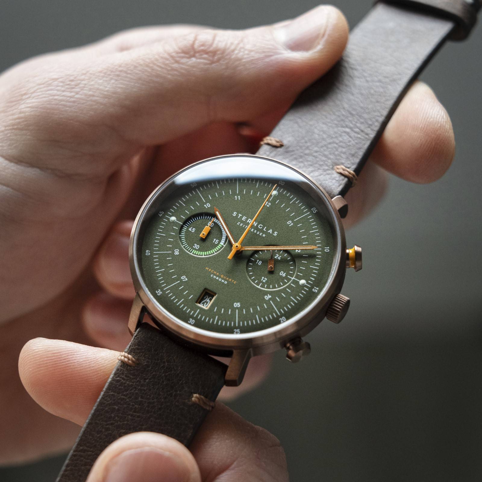 STERNGLAS Hamburg Chrono Dark Green - Image 3
